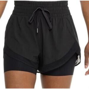 Spanx Booty Boost 2-in-1 Athletic Shorts Black Size Large